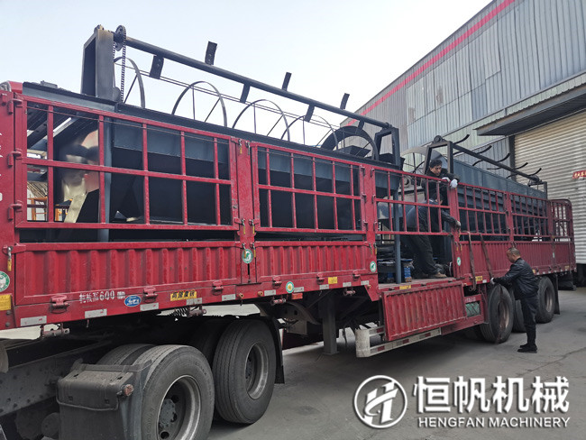 四川德陽年產2萬噸蘑菇渣有機肥粉狀生產線設備發貨(圖1) 四川有機肥設備